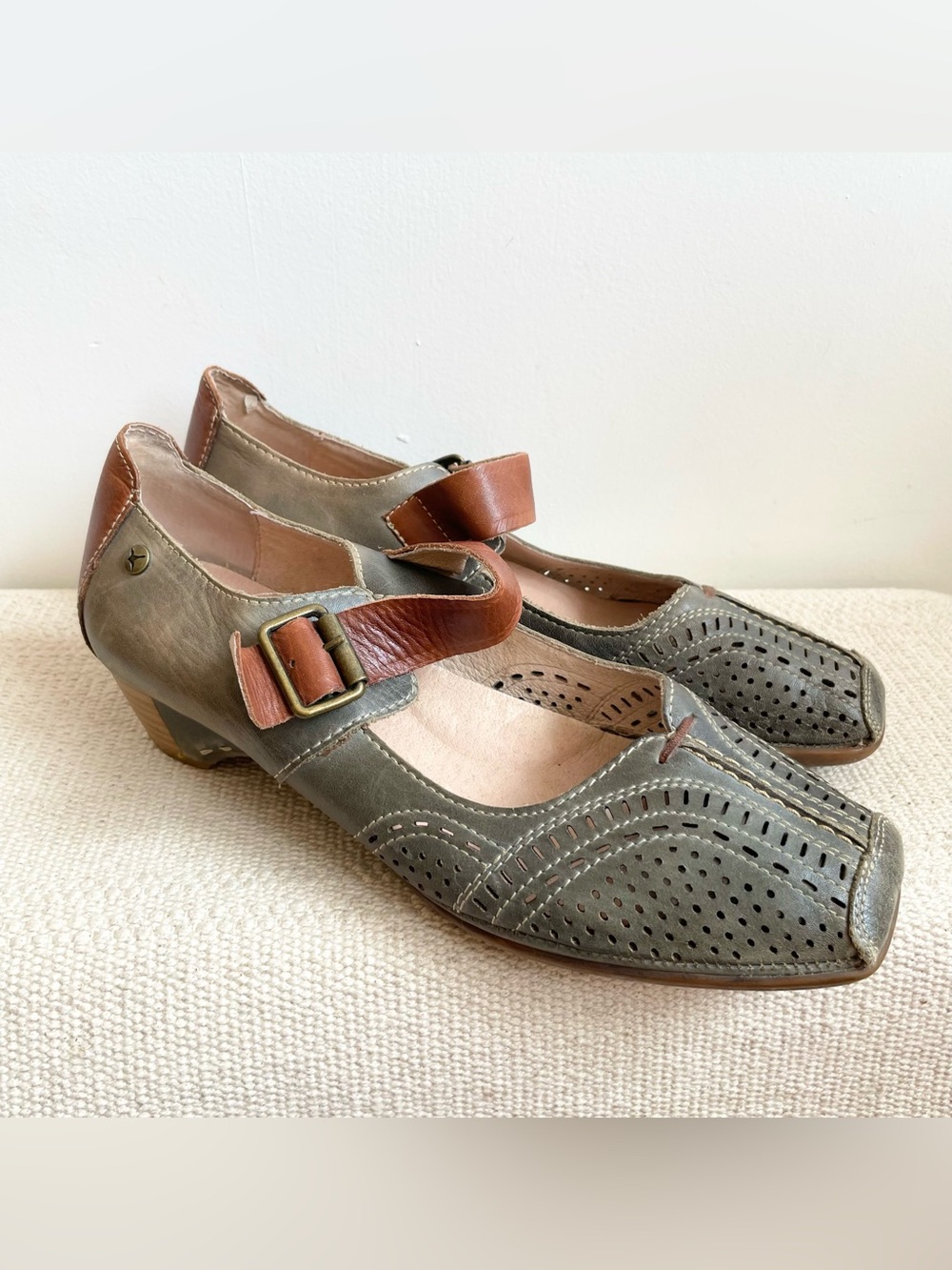 Pikolinos Leather Mary Janes Size 41 Square Toe Made In Spain - Picture 1 of 7